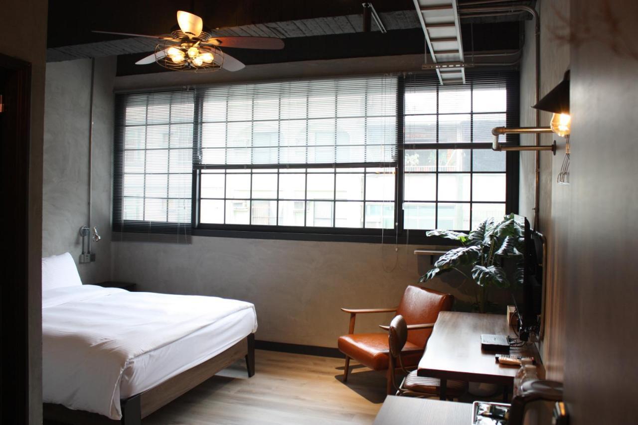 The Retro Tai-Pan Hotel Tainan Exterior foto