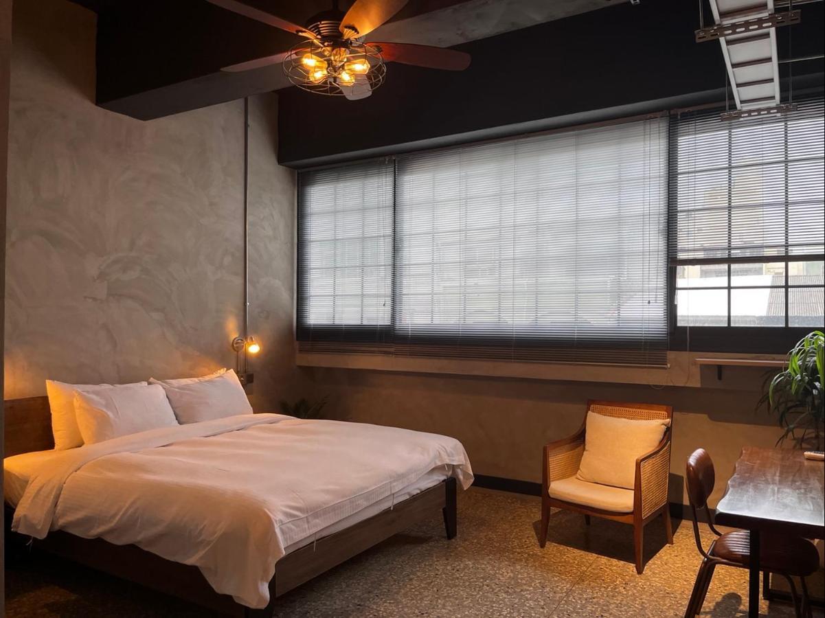 The Retro Tai-Pan Hotel Tainan Exterior foto